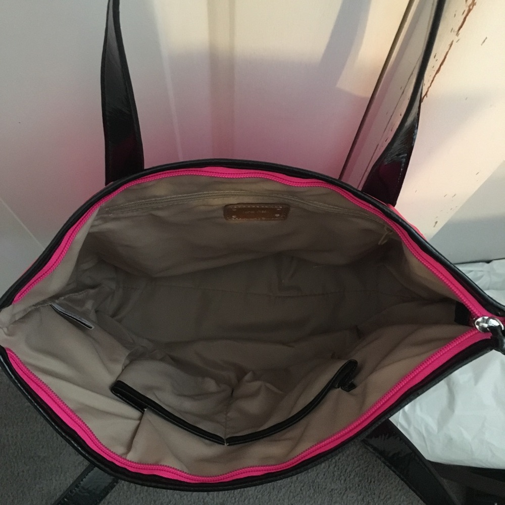 Nine West Tote Bag - Picture 5 of 7